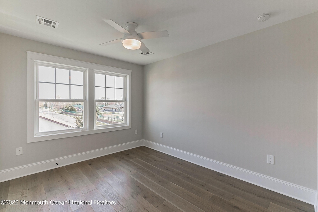 539 Long Branch Avenue - Photo 20