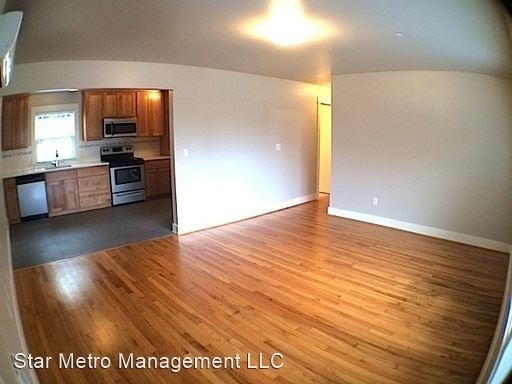 1600 N Colfax St - Photo 2