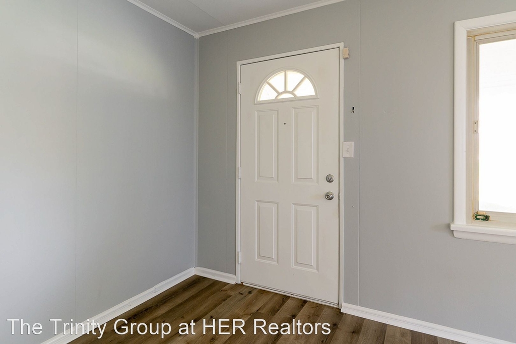 484 S Hampton Road - Photo 5