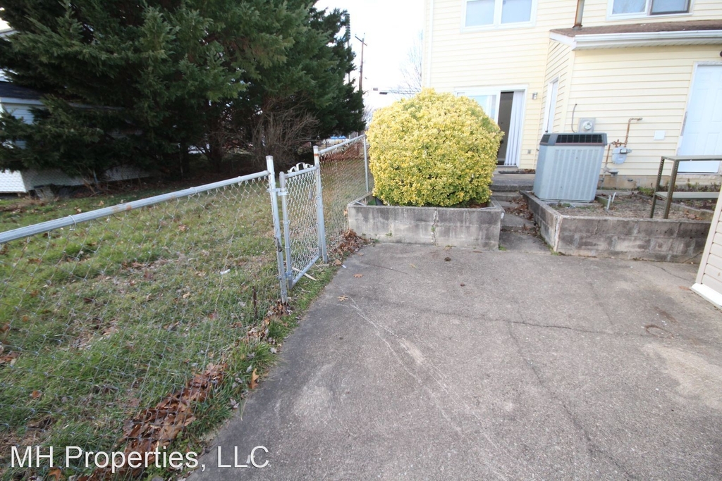 713 Edmund Street - Photo 23