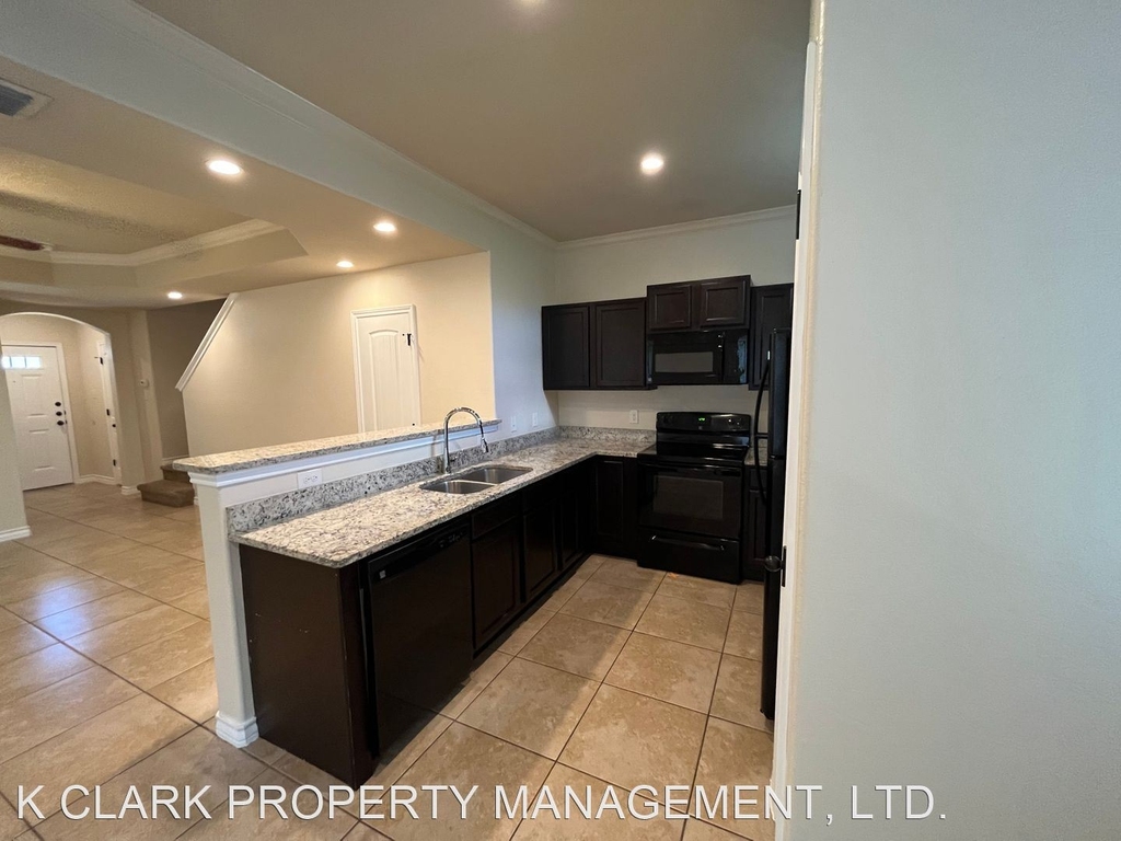 6606 Mia Way #101 - Photo 12