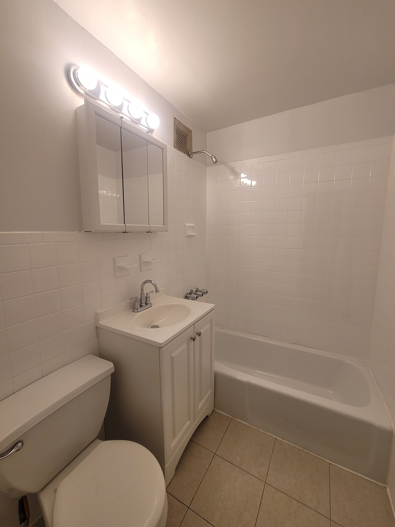 330 East 100th Street, New York, NY 10029 - Photo 8