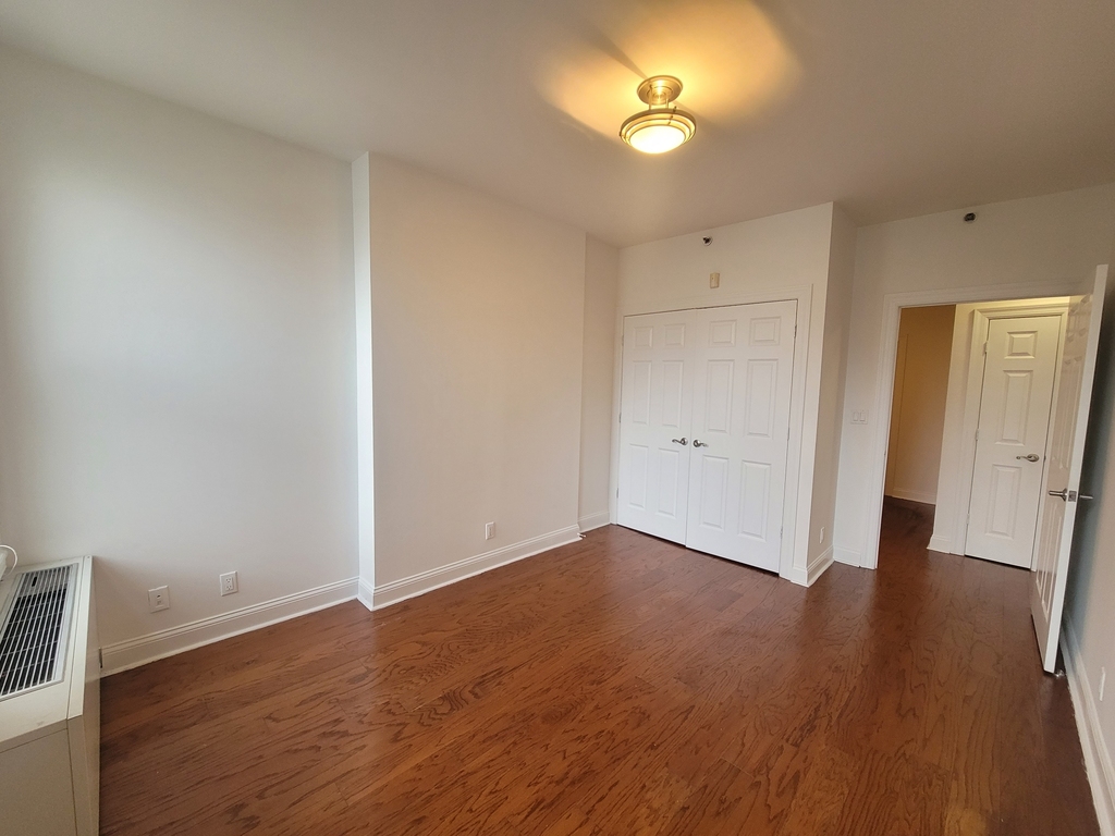 231 East 111th Street - Photo 4