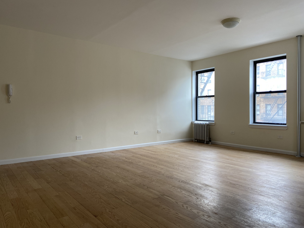 204 West Broadway  - Photo 1