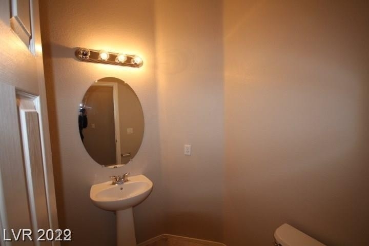 725 Old Moccasin Avenue - Photo 8