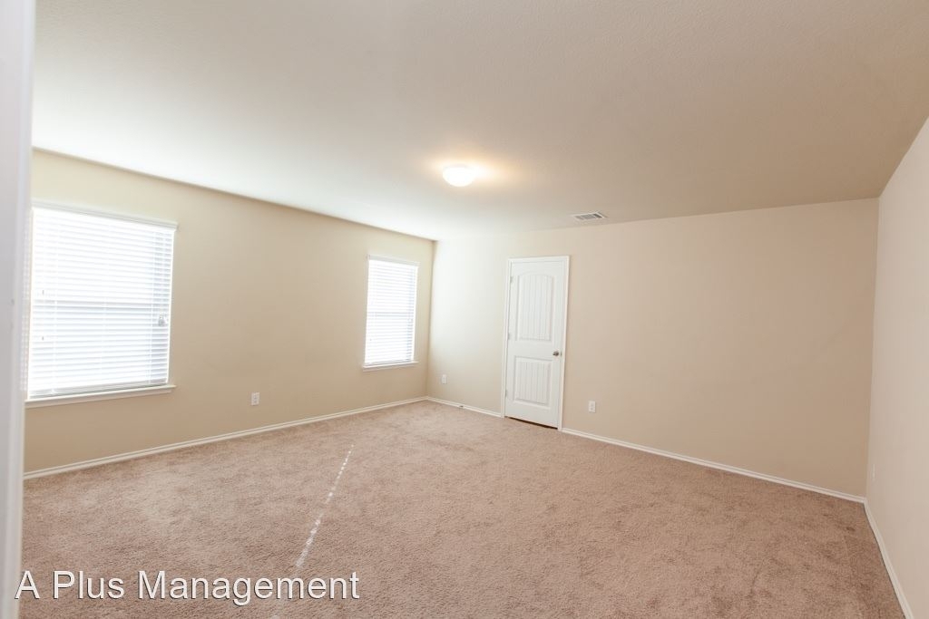 2117 Shady Glen - Photo 21