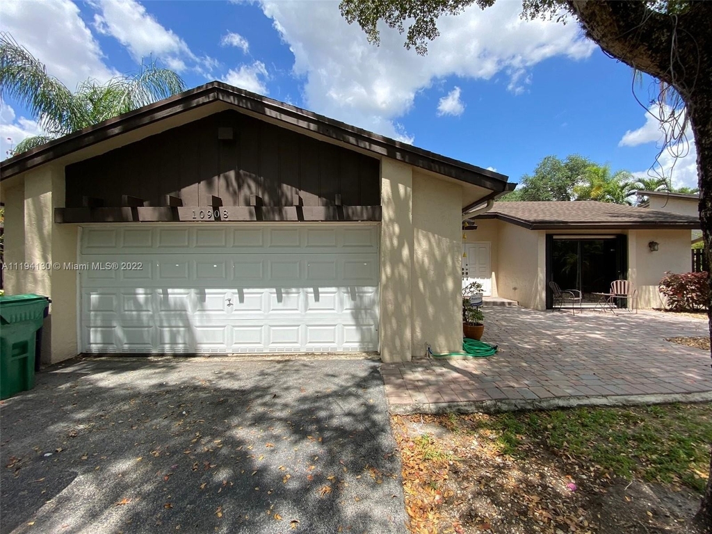 10908 Sw 134th Pl - Photo 31