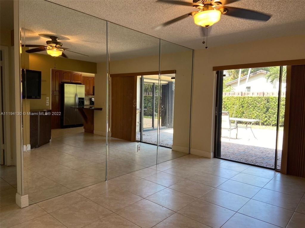 10908 Sw 134th Pl - Photo 19