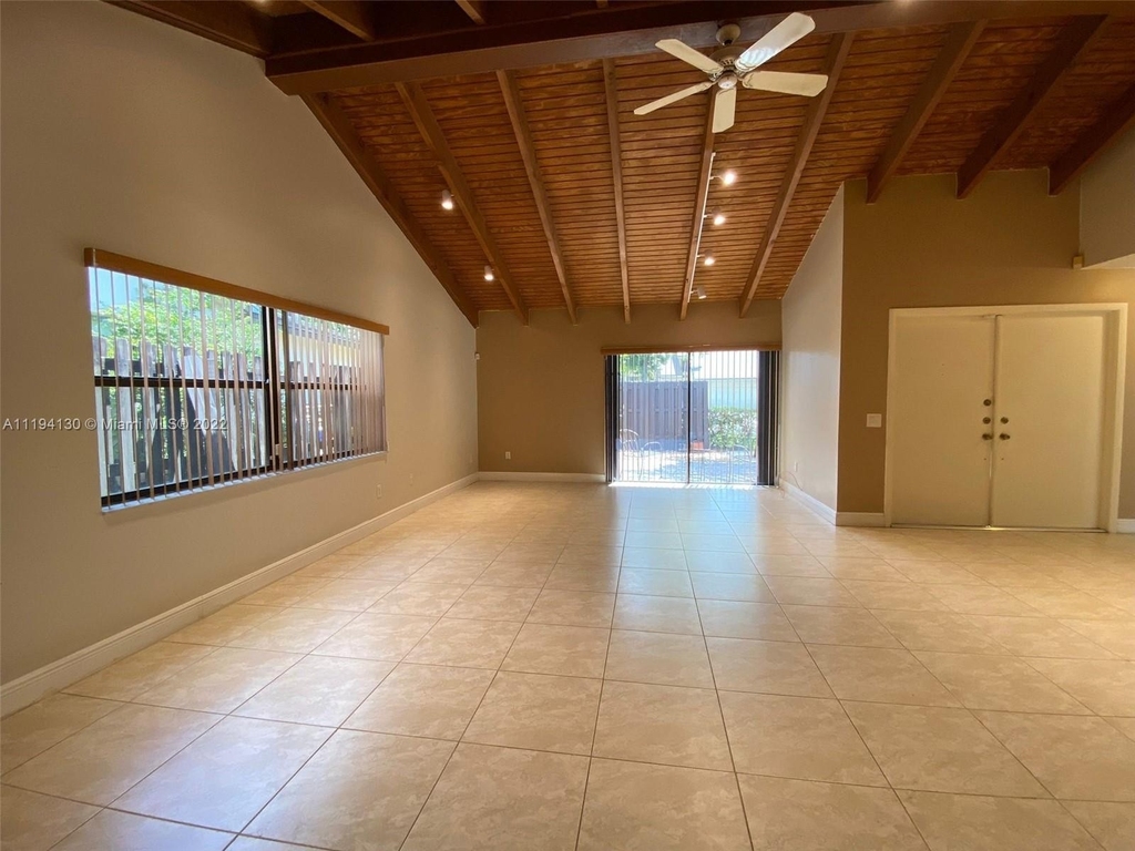 10908 Sw 134th Pl - Photo 11