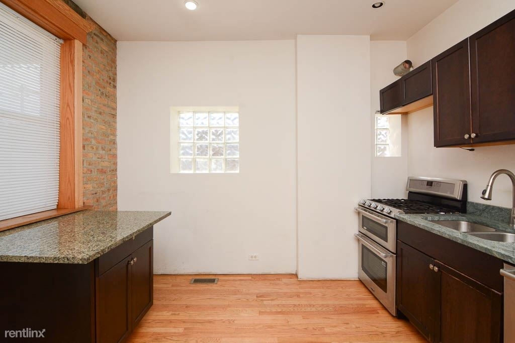 2053 W. Fullerton, Unit 1 - Photo 3