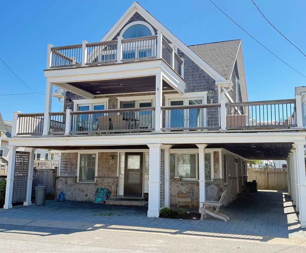 24 Buffalo Avenue - Photo 1