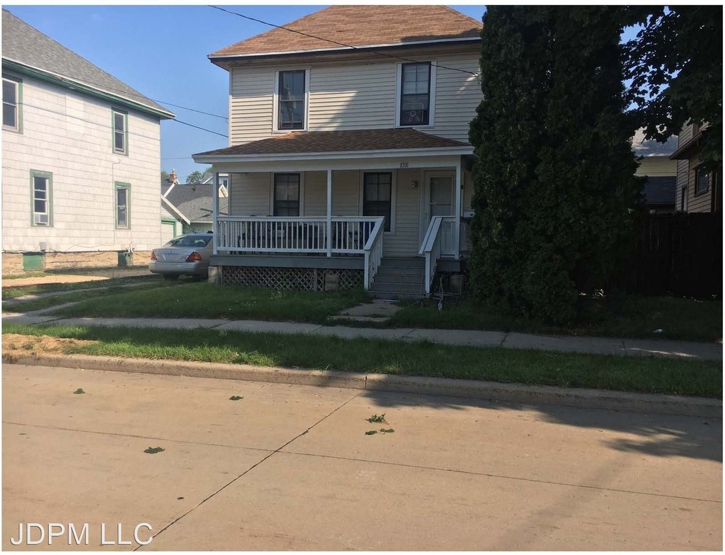 232 W Lincoln Avenue - Photo 0