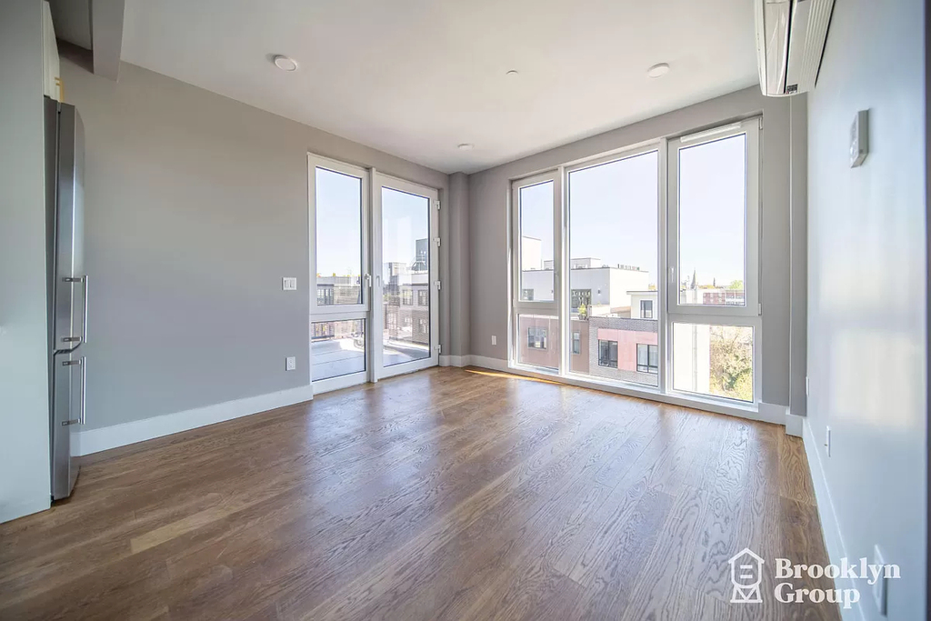 853 Lexington Avenue - Photo 6