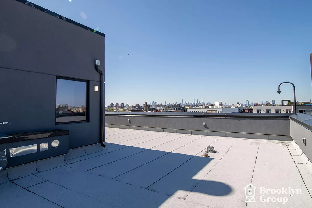 853 Lexington Avenue - Photo 8