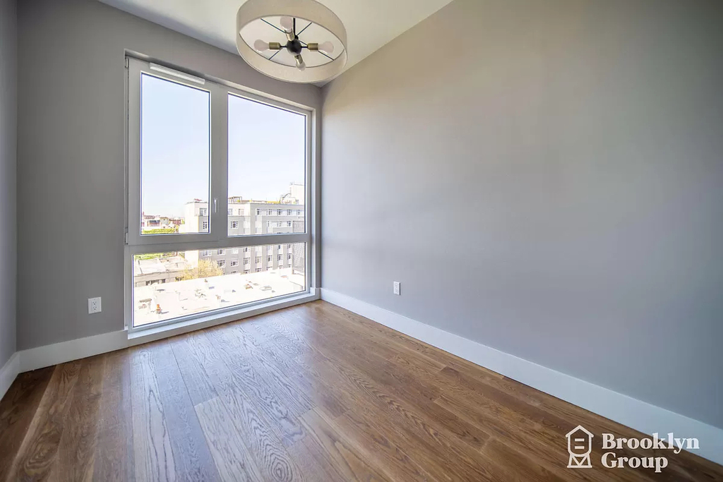 853 Lexington Avenue - Photo 3