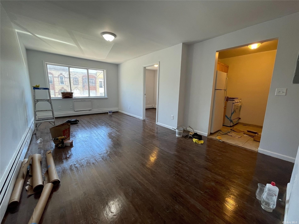 633 Coster Street - Photo 1