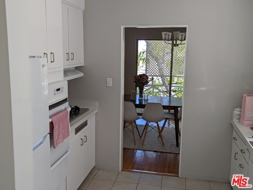 9066 Shoreham Dr - Photo 3