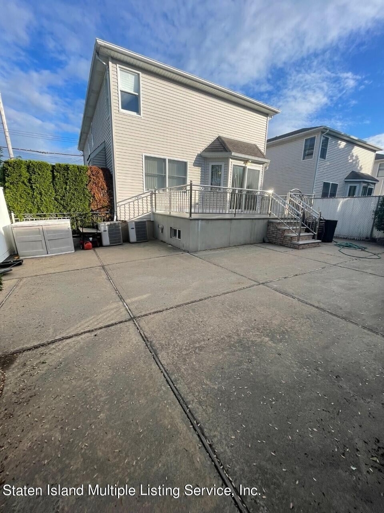 4735 Hylan Boulevard - Photo 16