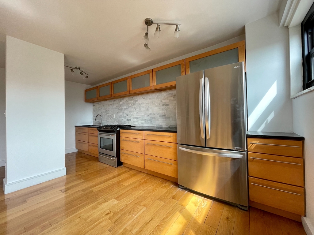 115 East 122nd Street - Photo 3