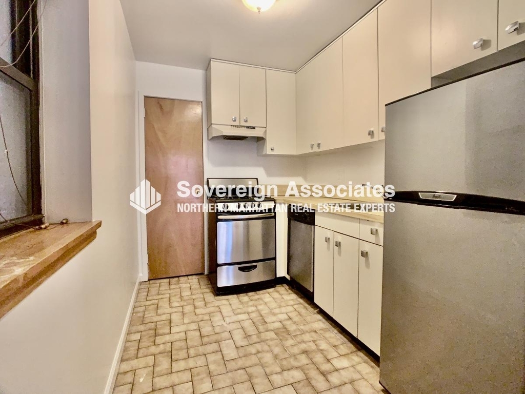 213 West 71st Street - Photo 4