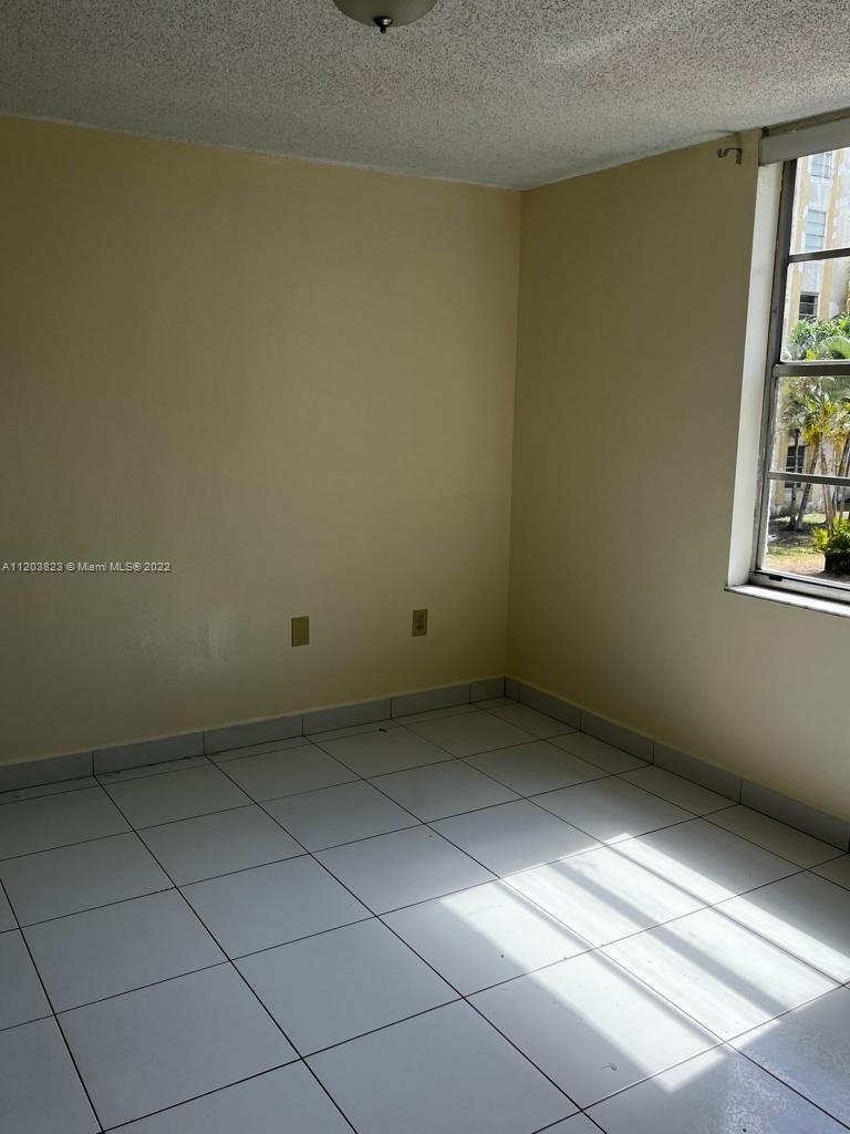 10000 Nw 80th Ct - Photo 14