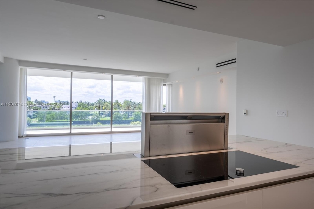 10201 Collins Ave - Photo 12