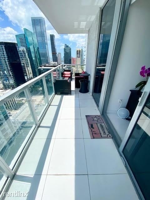 1050 Brickell Ave Apt 2710 - Photo 10