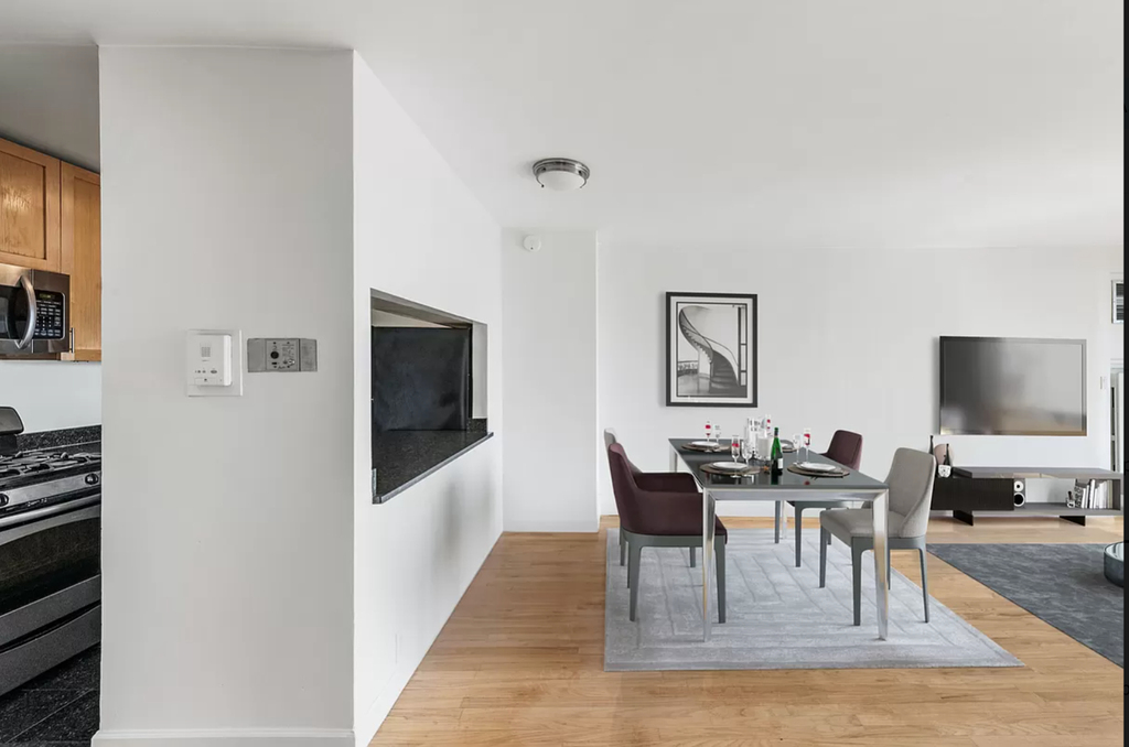 360 east 57th street  - Photo 1