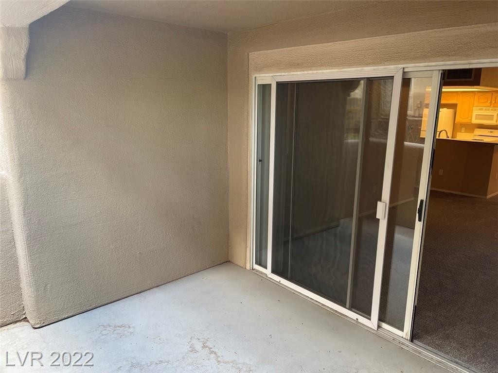 1900 Desert Falls Court - Photo 11