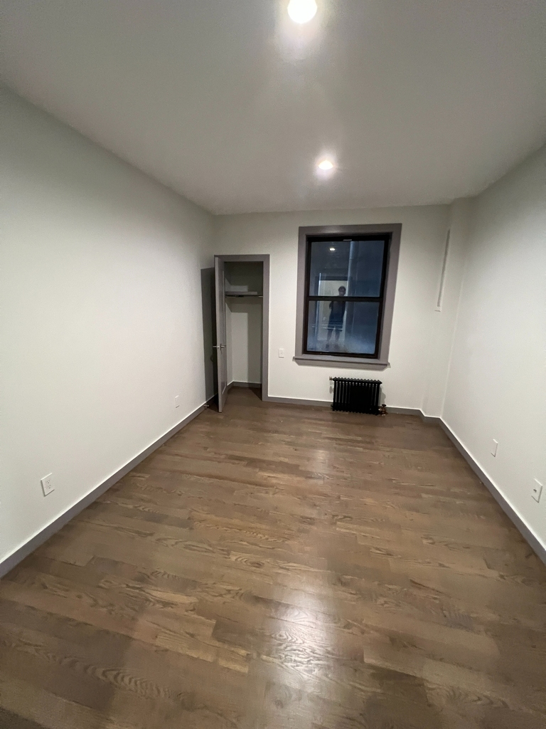 700 West 175th Street - Photo 13