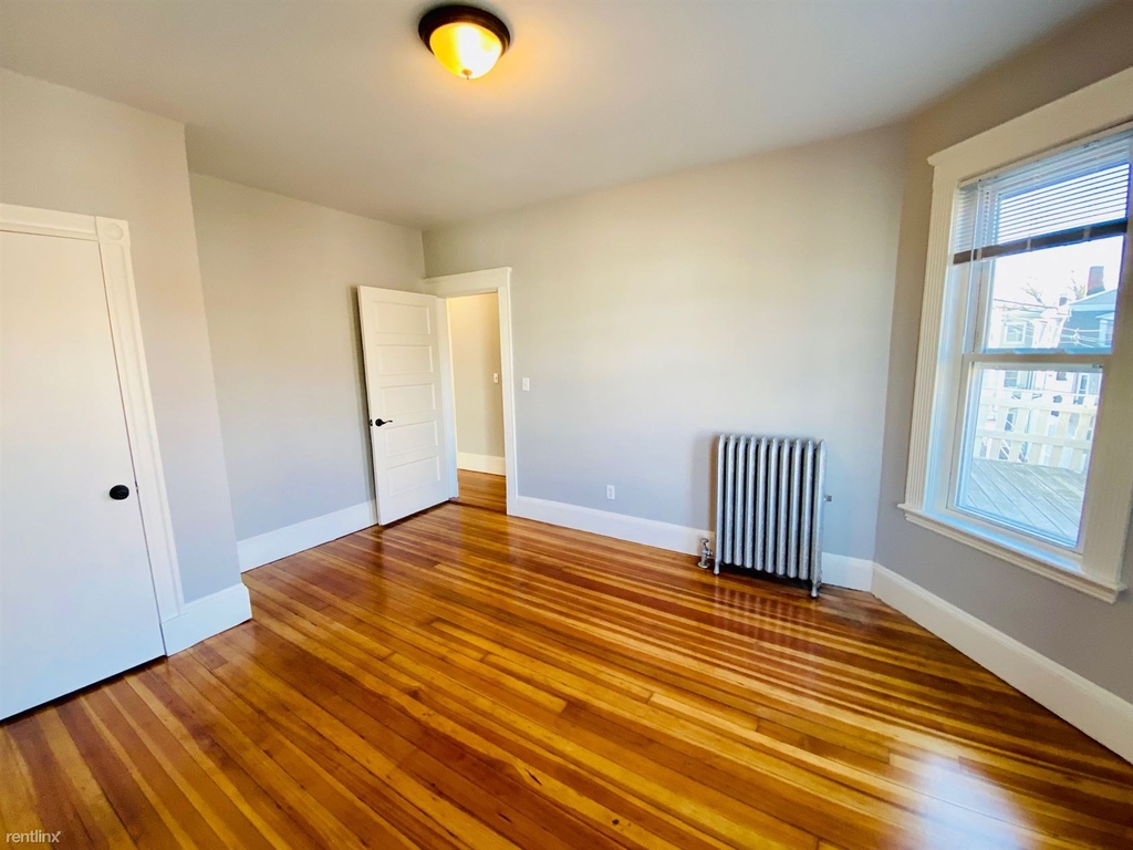 56 Mansfield St Apt 3 - Photo 10