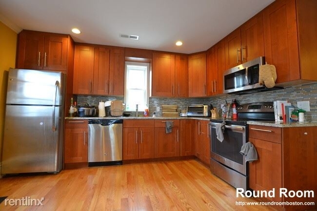 47 Capitol St 2 - Photo 2