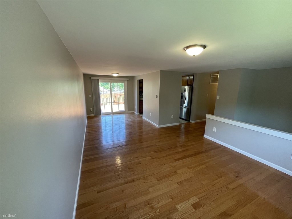 4331 Rolling Stone Way - Photo 2