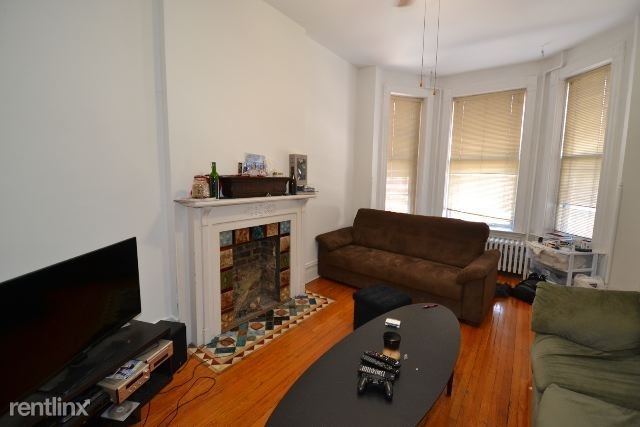 2661 N. Burling, Unit 3 - Photo 4