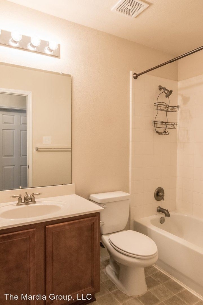 4074 Kyndra Circle - Photo 15