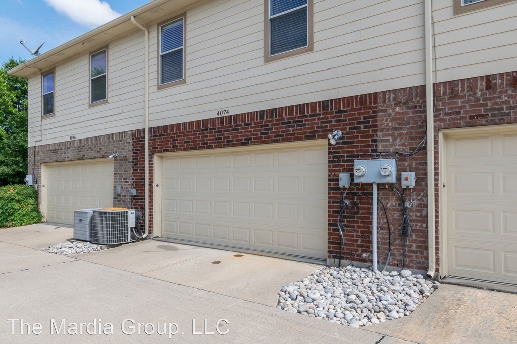 4074 Kyndra Circle - Photo 23