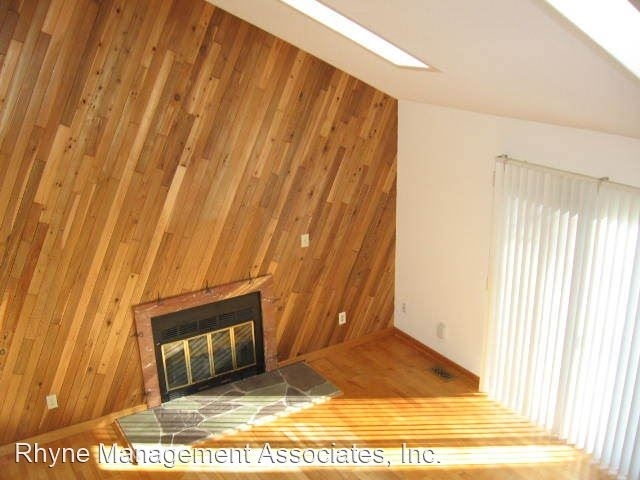 1744 Brooks Avenue - Photo 4