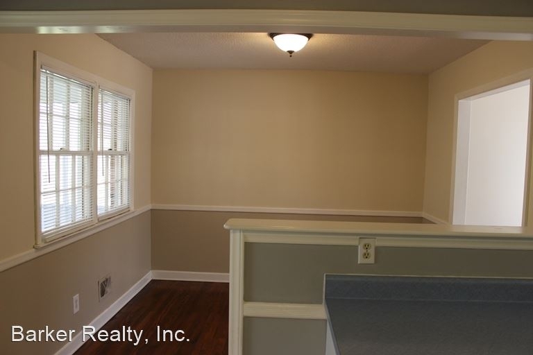 4805 Oak Park Road - Photo 2