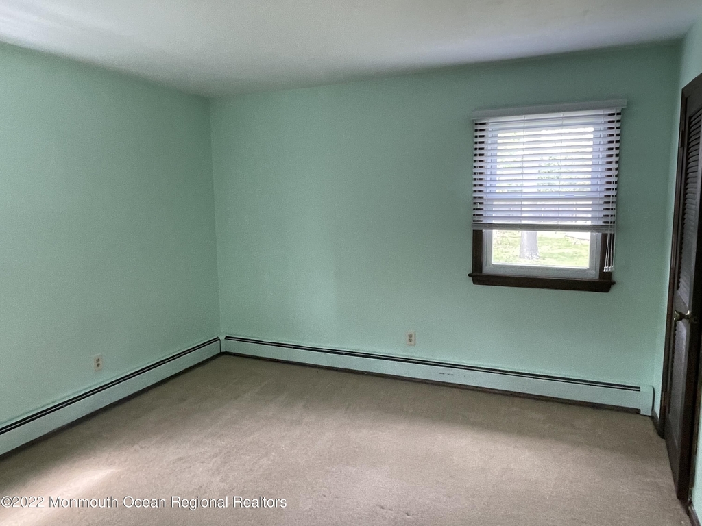 521 W Lincoln Avenue - Photo 6