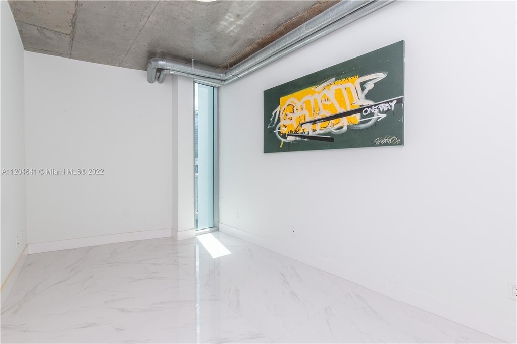 690 Sw 1st Ct - Photo 13