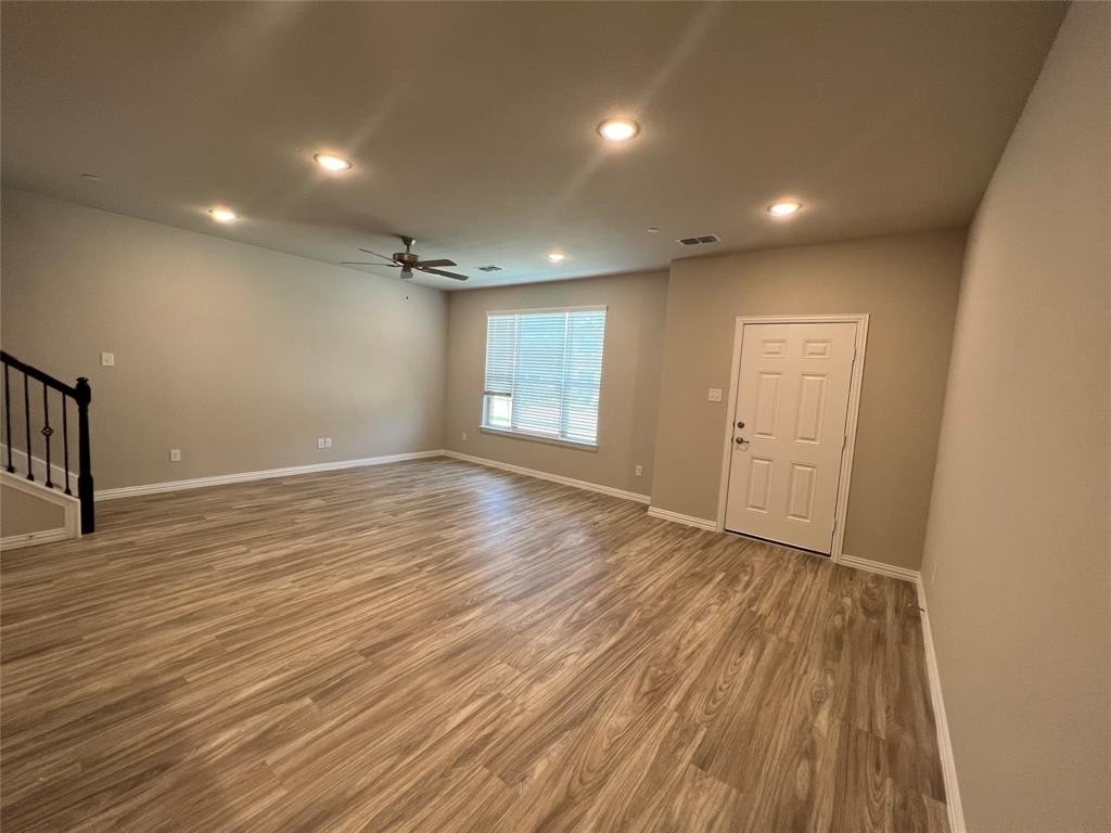 3504 Brentwood Drive - Photo 4