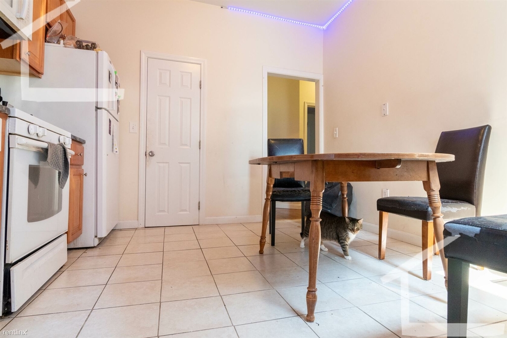 53 Brackett St Apt 2 - Photo 6