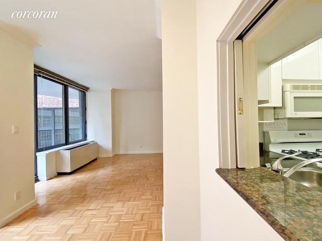 150 East 57th Street - Photo 2