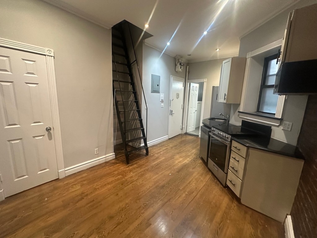 2BR in Rose Hill - Photo 1