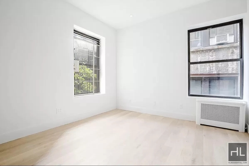 230 West 97th Street - Photo 4