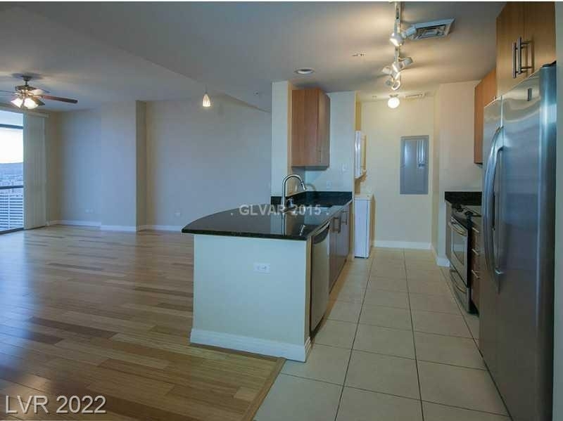 200 West Sahara Avenue - Photo 2