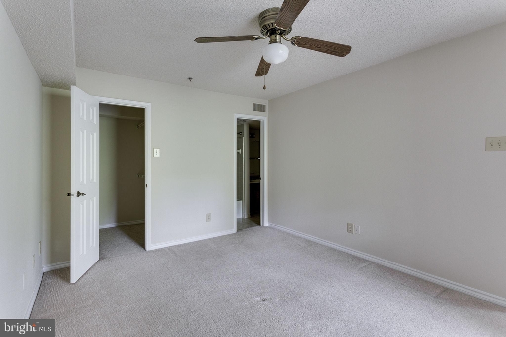 1504 Lincoln Way - Photo 21