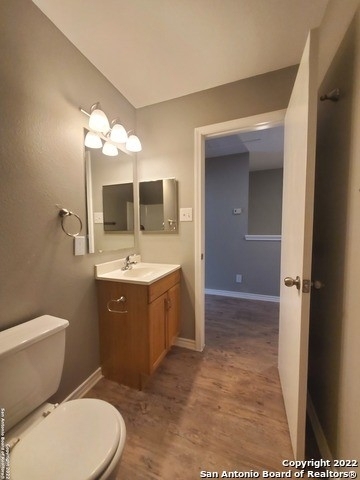 7802 Kingsbury Wood - Photo 17