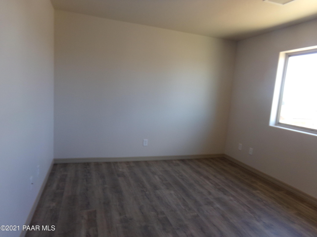 2924 E Yavapai Road - Photo 4