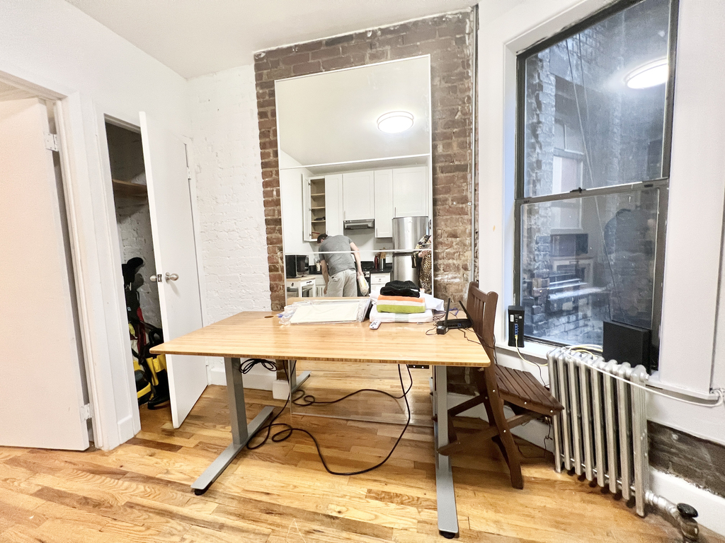 229 East 10th Street - Photo 1